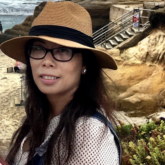 Meet your Posher, Mikki - Picture 1 of 1